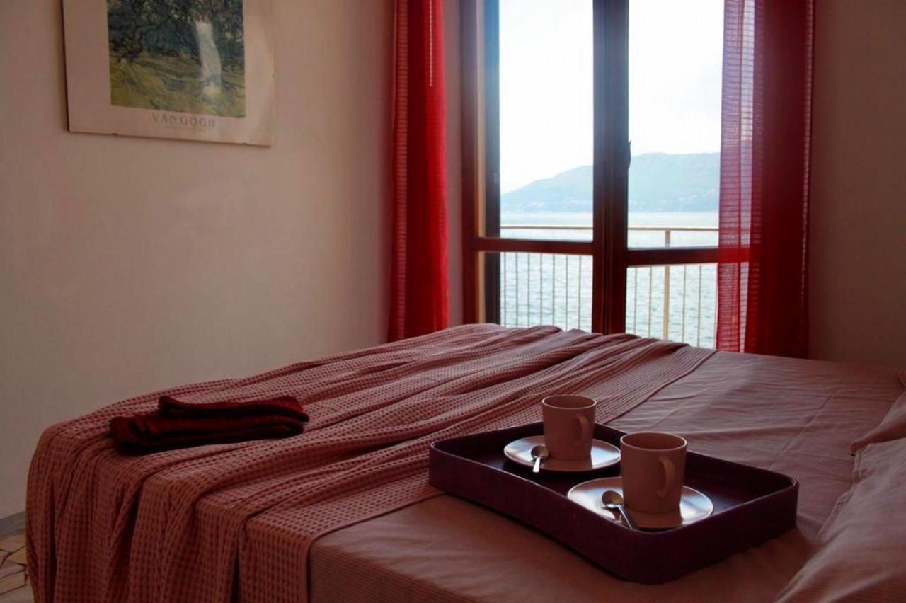 Casa Spiaggia Brezzo Eksteriør bilde