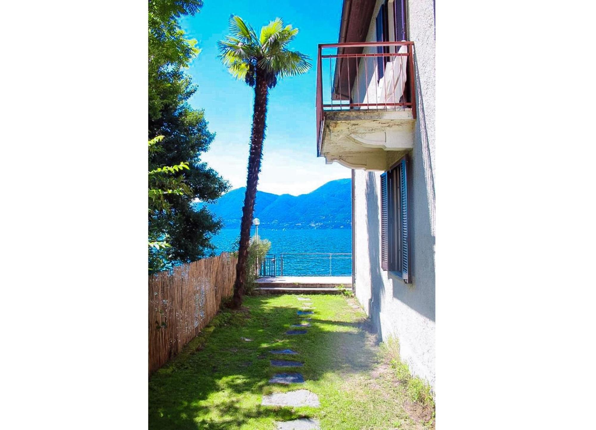 Casa Spiaggia Brezzo Eksteriør bilde